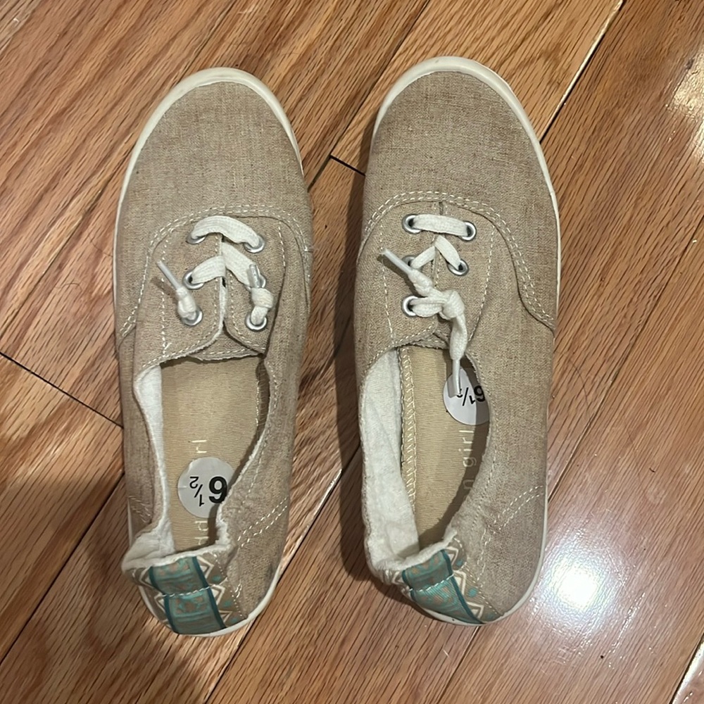 Slip on Sneakers